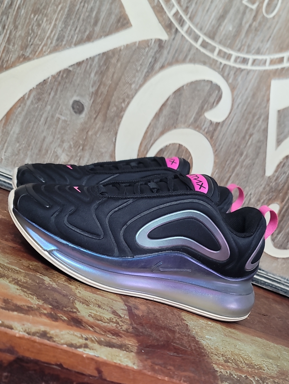 Nike Wmns Air Max 720 'Black Laser Fuchsia' Wmns 6 (Good Cond) Fast Shipping - Picture 3 of 15